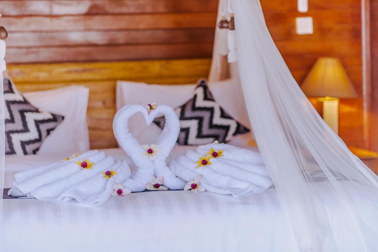 Lembongan Small Heaven Bungalow ภายนอก รูปภาพ