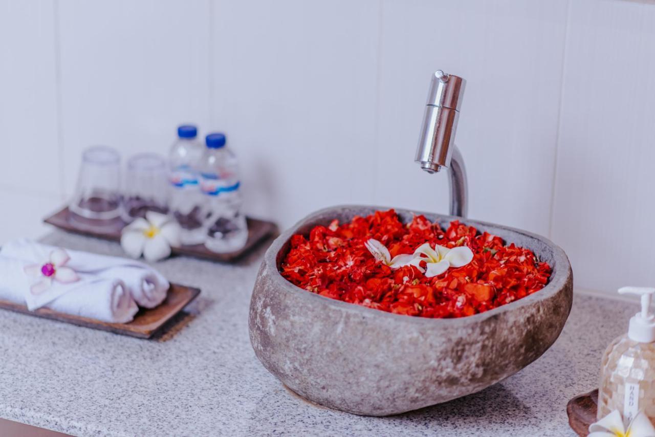 Lembongan Small Heaven Bungalow ภายนอก รูปภาพ