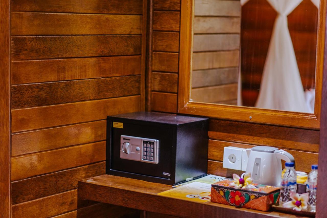 Lembongan Small Heaven Bungalow ภายนอก รูปภาพ